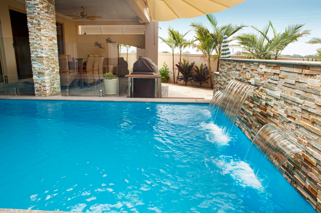 Indoor outdoor pool - Bella Vista - Crystal Pools