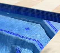 Swimming pool ledges
